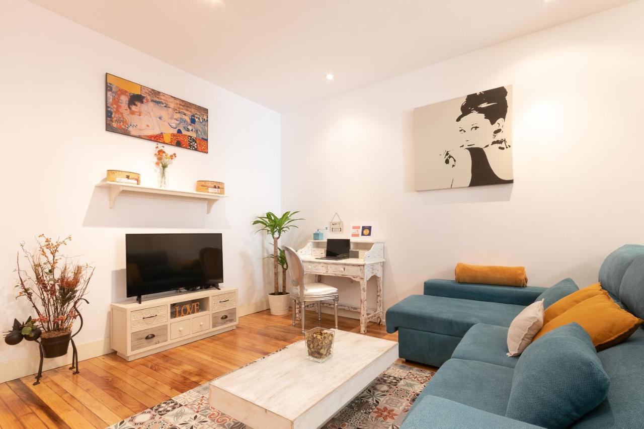Apartment Between Old Town & Guggenheim!! Private Parking ビルバオ エクステリア 写真