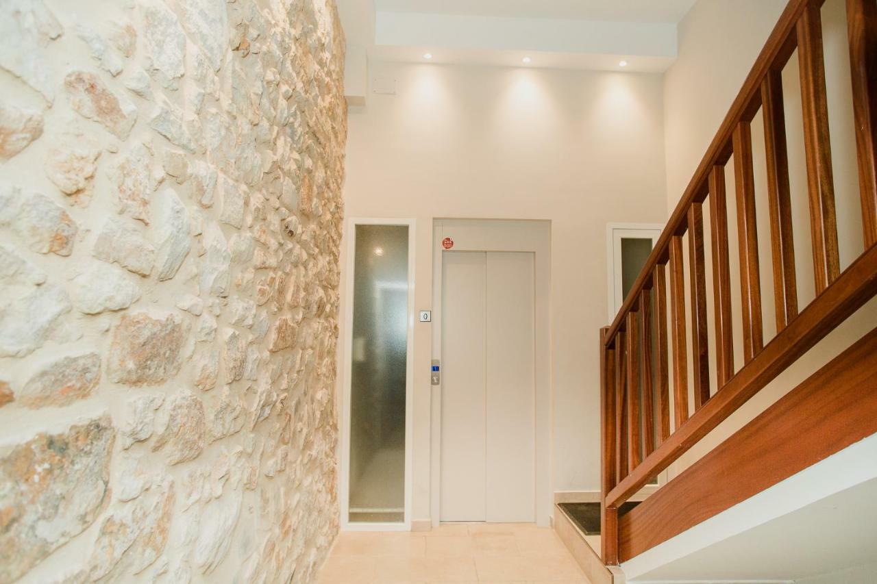 Apartment Between Old Town & Guggenheim!! Private Parking ビルバオ エクステリア 写真